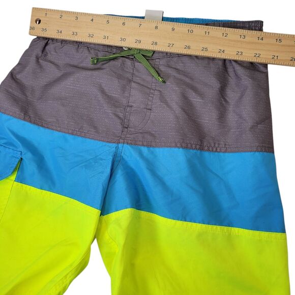 Gerry Youth Boy's 2-pack UPF 50+ Swim Trunks, Blue/Green/Gray Size Large (14/16) - Picture 15 of 16